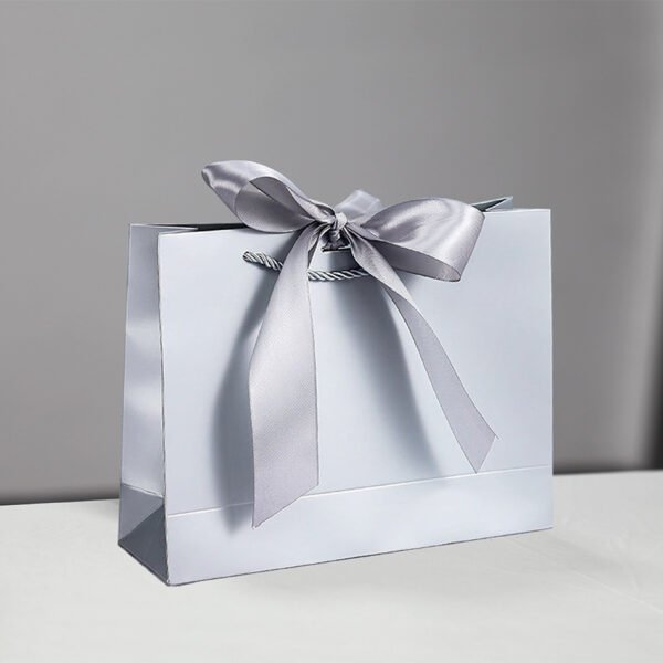 Cardboard Paper Bags Kraft Printing Color Ribbon Handle Bags