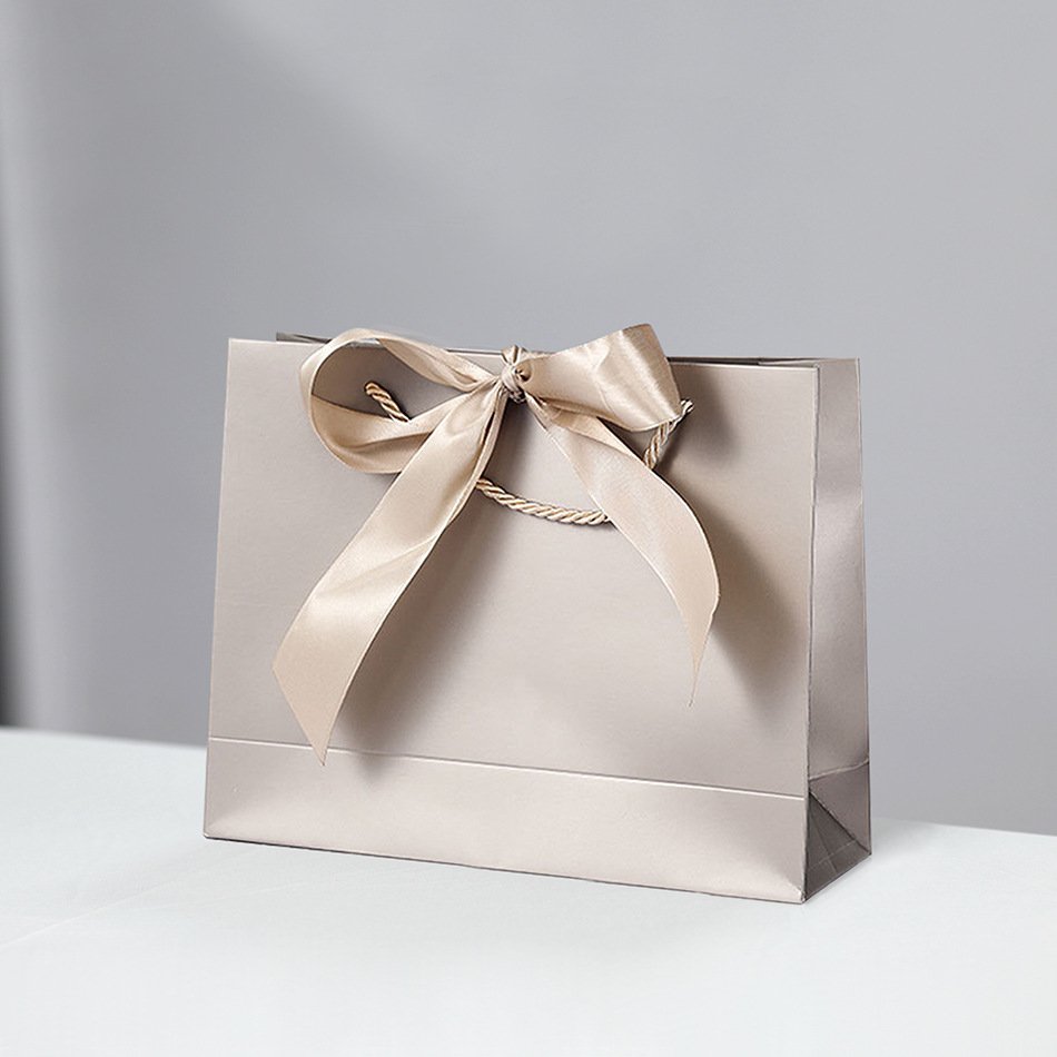 Cardboard Paper Bags Kraft Printing Color Ribbon Handle Bags