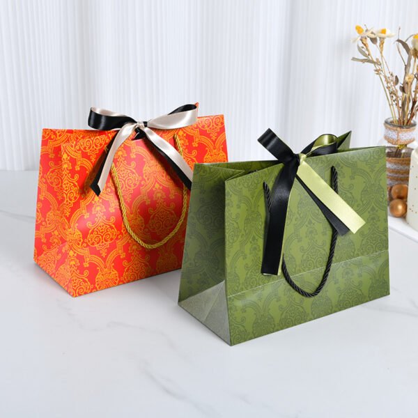 Luxury handle Gift Paper Bags